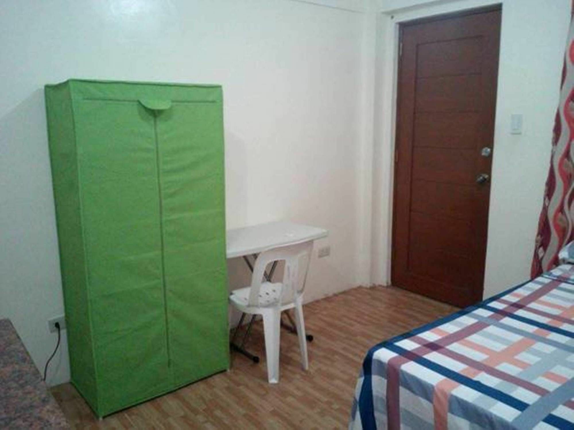 Budget Studio Unit In Makati Manila Exterior photo